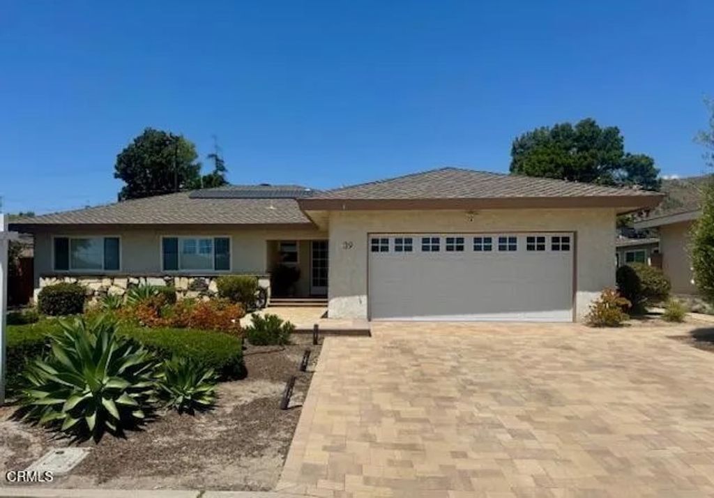 Photo of 39 La Suen Drive, Camarillo, CA 93010 (MLS # V1-36071)