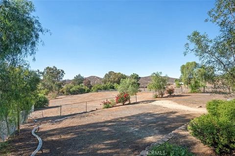 Tiny photo for 27875 Goetz Rd, Menifee, CA 92587 (MLS # CV25252638)