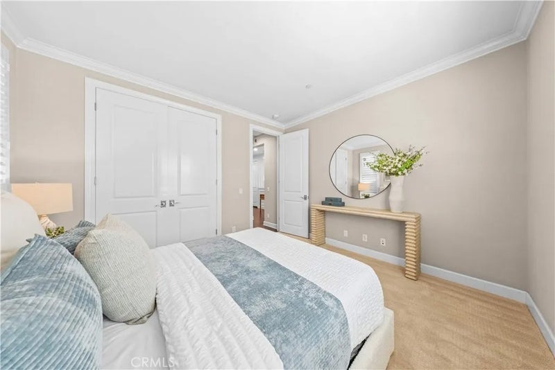 63 Rossmore