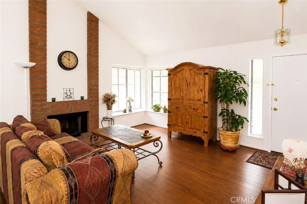 929 Thistlegate