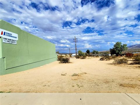 5787 Adobe 29 Palms CA 92277