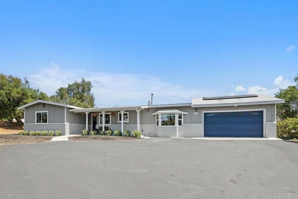 Photo of 2194 Foothill Drive, Vista, CA 92084 (MLS # NDP2604130)