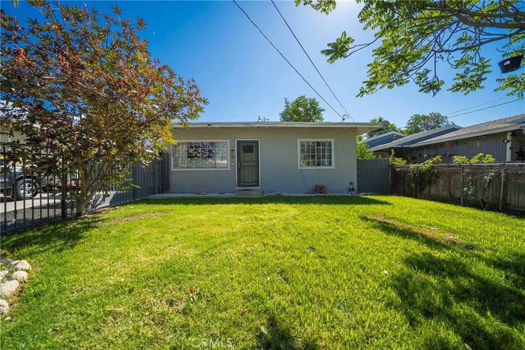 Photo of 2137 Pepper Drive, Highlands, CA 92346 (MLS # IG25251703)