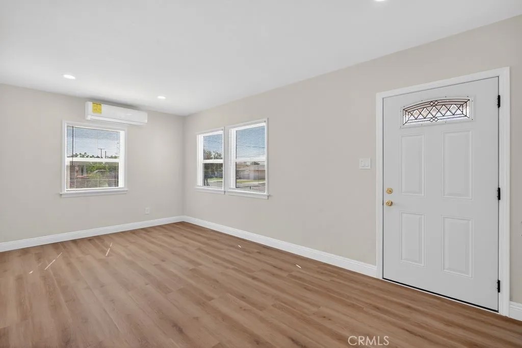 1202 W 11th