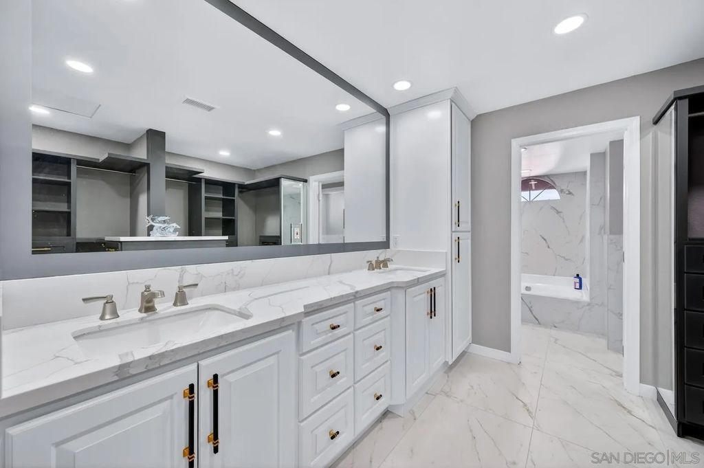 Photo of 2651 Wind River, El Cajon, CA 92019 (MLS # 260011215)