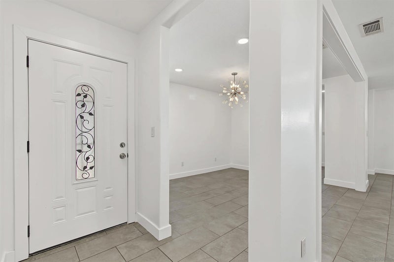 8032 poplin Drive