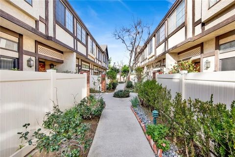 Photo of 20737 Roscoe #203, Winnetka, CA 91306 (MLS # GD26020395)