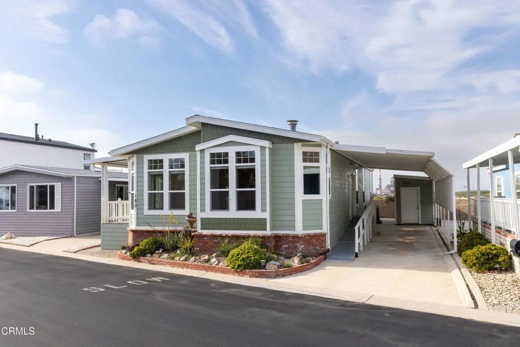 Photo of 5540 W 5th St #180, Oxnard, CA 93035 (MLS # V1-35516)