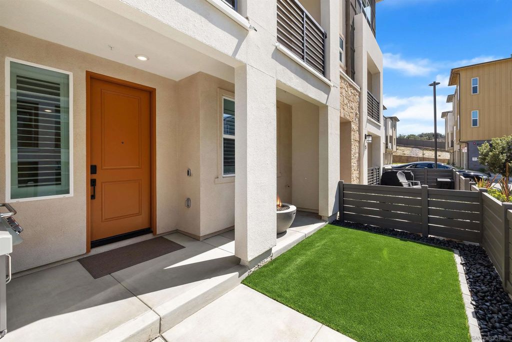 Photo of 782 Vada St #4, Chula Vista, CA 91911 (MLS # 250040516)