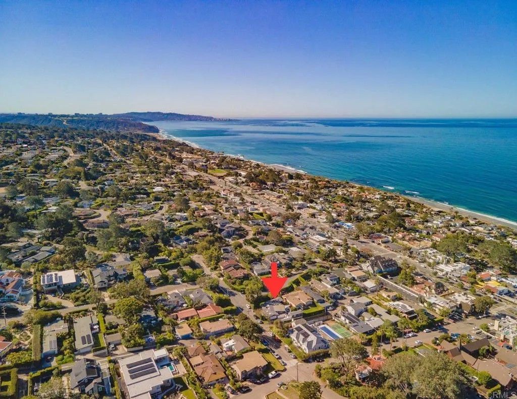 Photo of 386 13th, Del Mar, CA 92014 (MLS # NDP2510712)