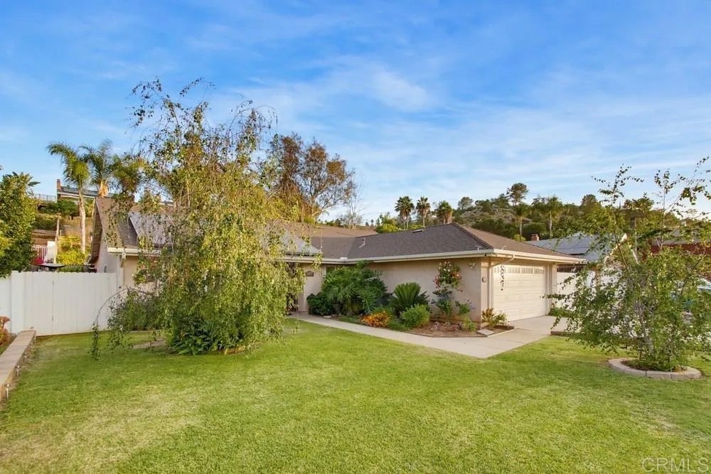 1449 Merriwether Way