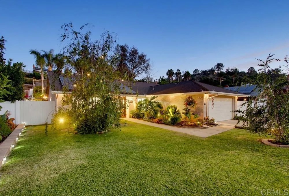 1449 Merriwether Way
