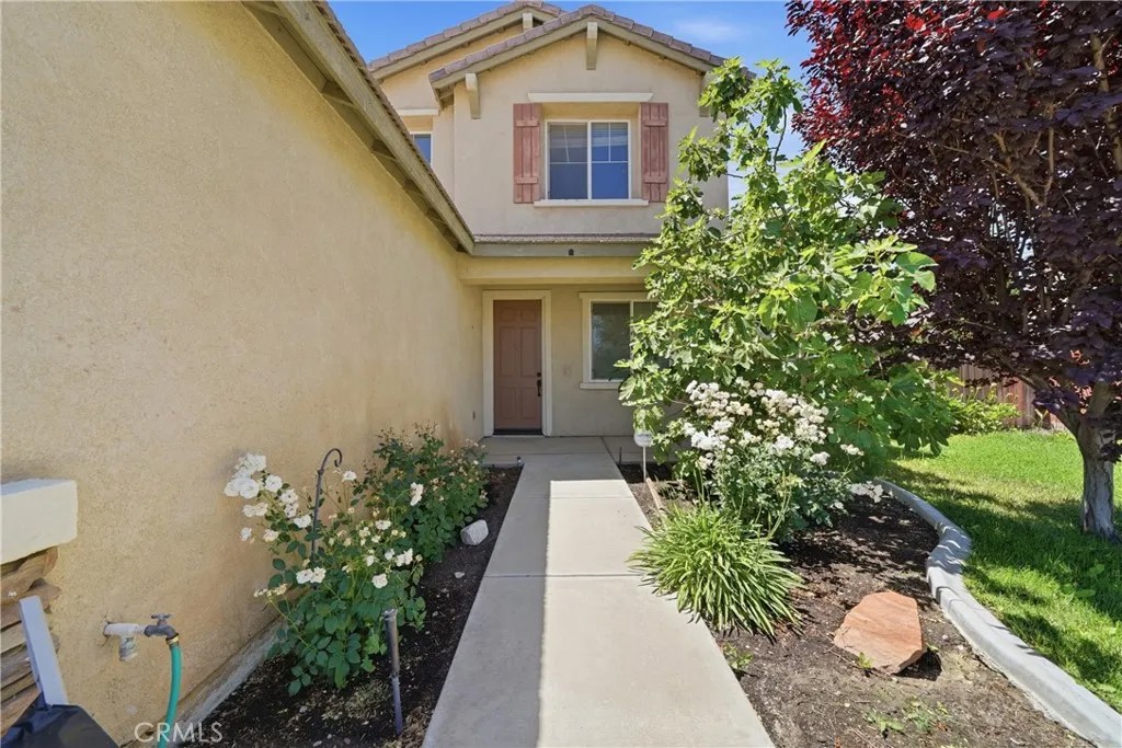 13825 Hawk Court