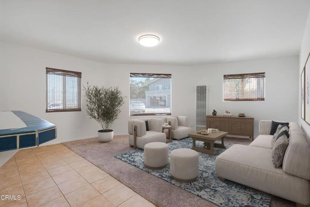 Photo of 387 Highland Drive, Oxnard, CA 93035 (MLS # V1-32826)