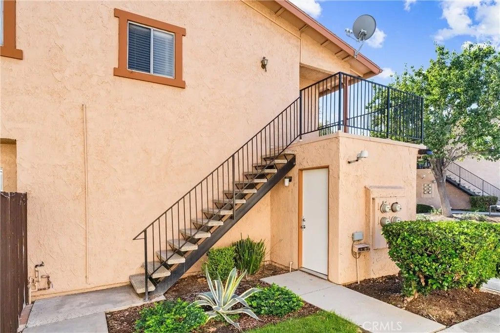 Photo of 1382 Via Santiago, Corona, CA 92882 (MLS # PW26067794)