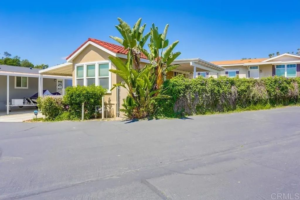 Photo of 3909 Reche Rd #195, Fallbrook, CA 92028 (MLS # NDP2601951)