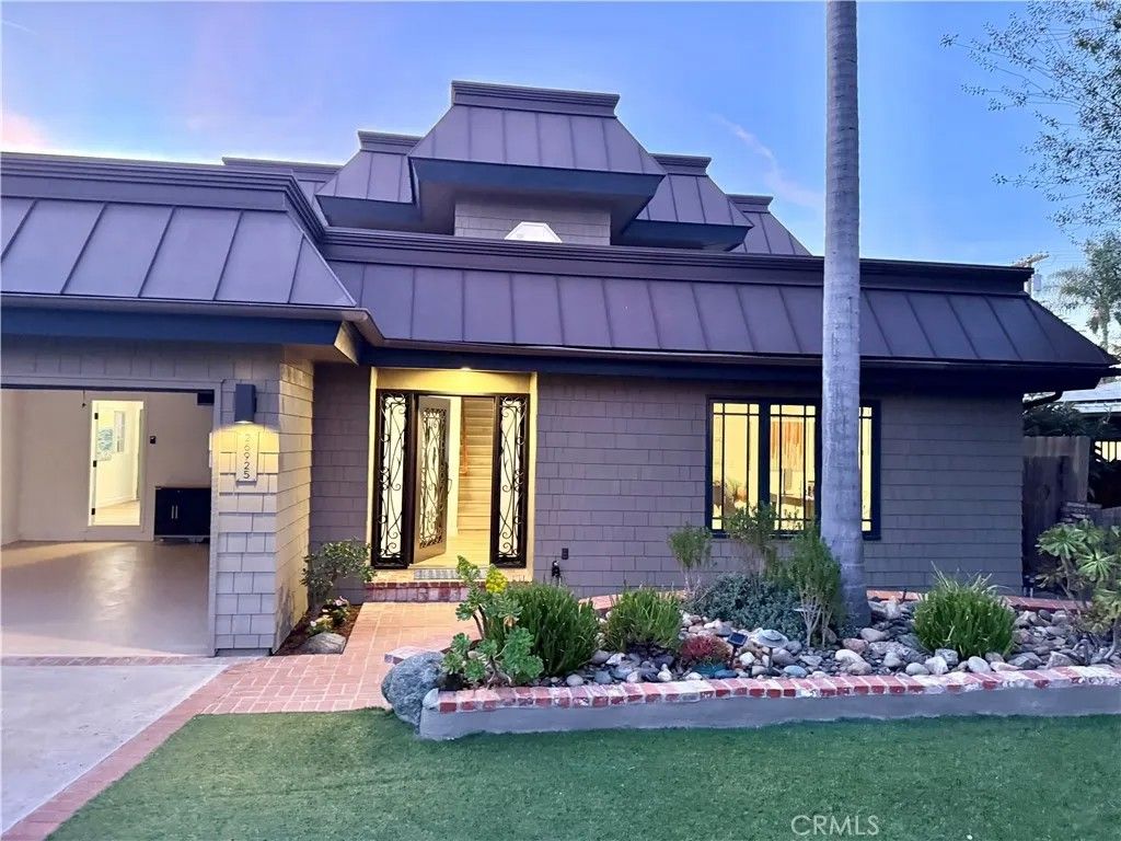 Photo of 26925 Calle Dolores, Dana Point, CA 92624 (MLS # OC25278379)