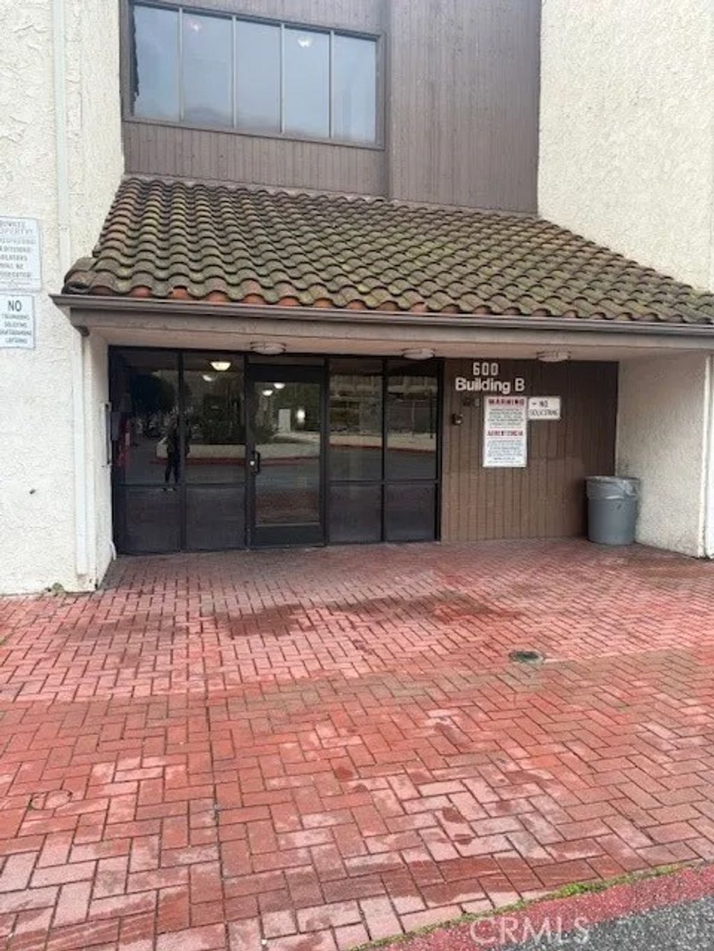 Photo of 600 W 3rd St B113 St, Santa Ana, CA 92701 (MLS # OC26007192)