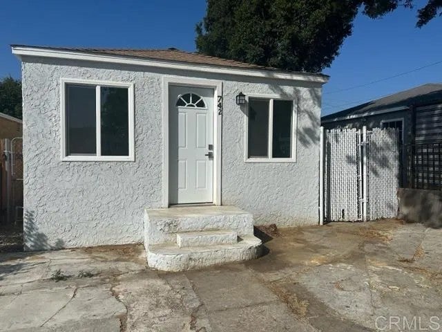 742 Morrison Street