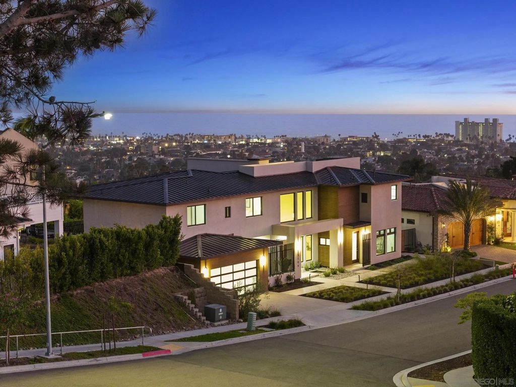 Photo of 5108 Gordon Ln, San Diego, CA 92109 (MLS # 250035993)