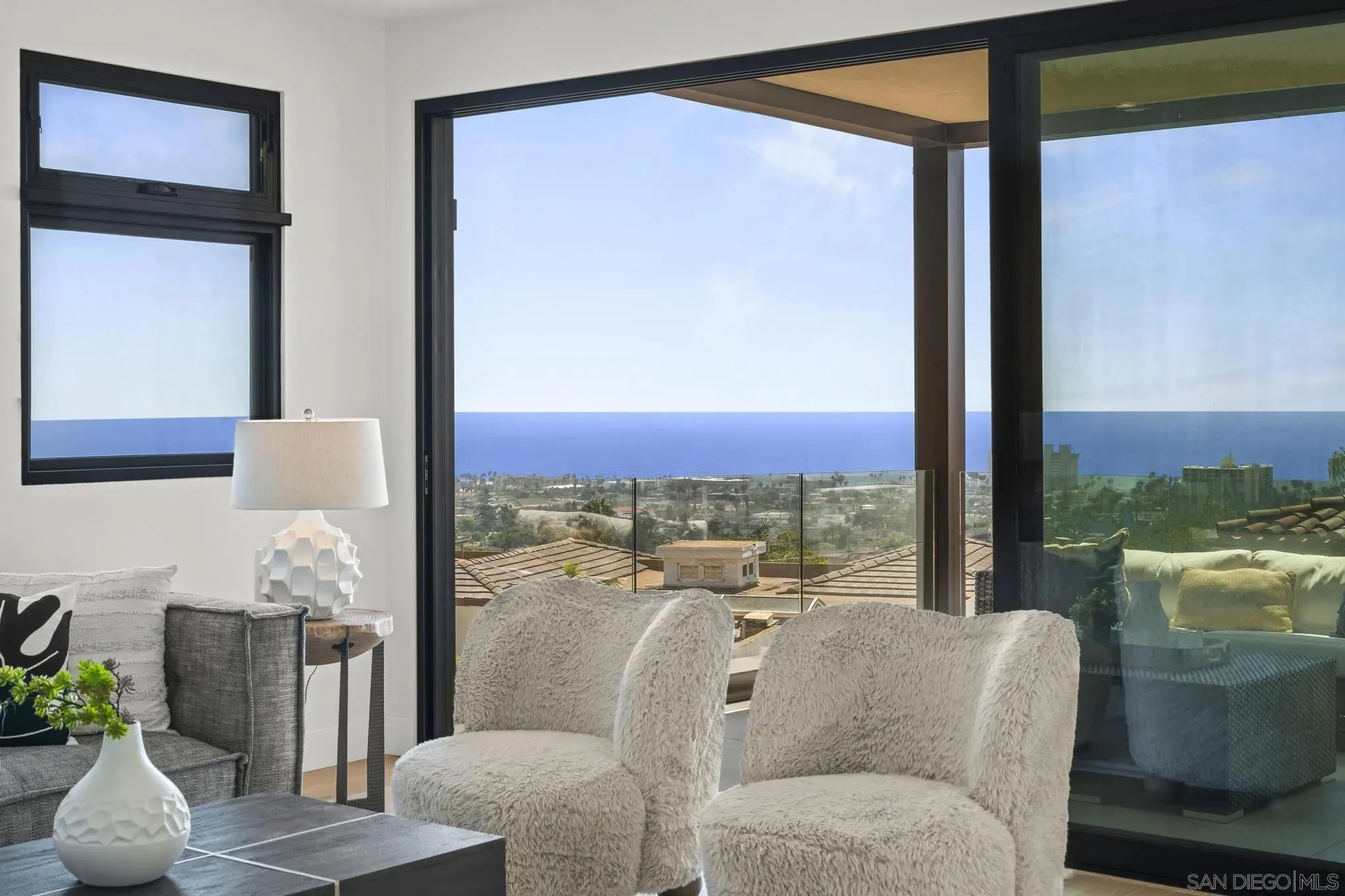 San Diego, California 92109, United States, 4 Bedrooms Bedrooms, ,6 BathroomsBathrooms,Residential,Active,189184