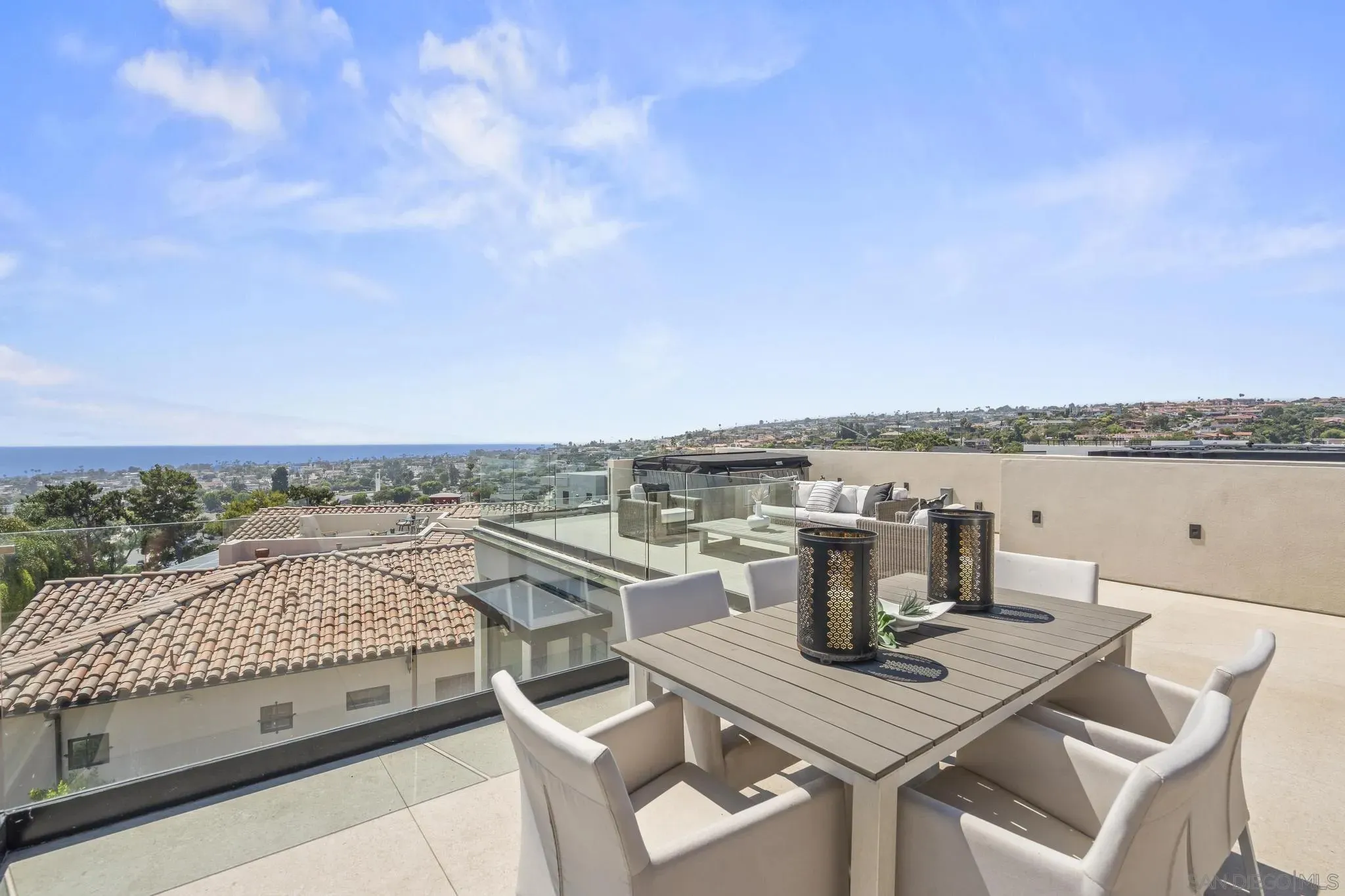 San Diego, California 92109, United States, 4 Bedrooms Bedrooms, ,6 BathroomsBathrooms,Residential,Active,189184