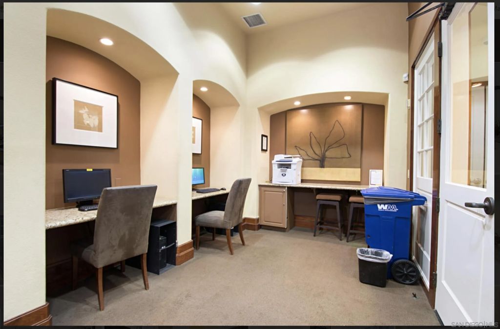 Photo of 9263 Regents Rd, San Diego, CA 92037 (MLS # 260010885)