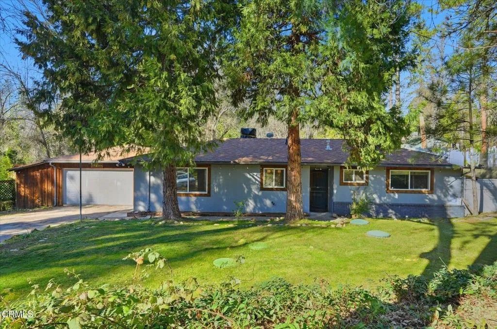 Photo of 51375 Dorstan Drive, Oakhurst, CA 93644 (MLS # V1-34205)