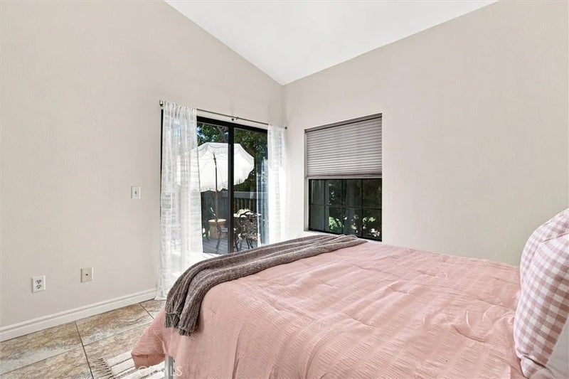 2538 W Macarthur Boulevard #J