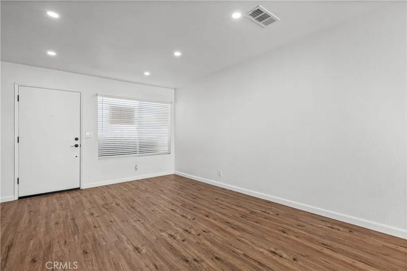 413 E Park
