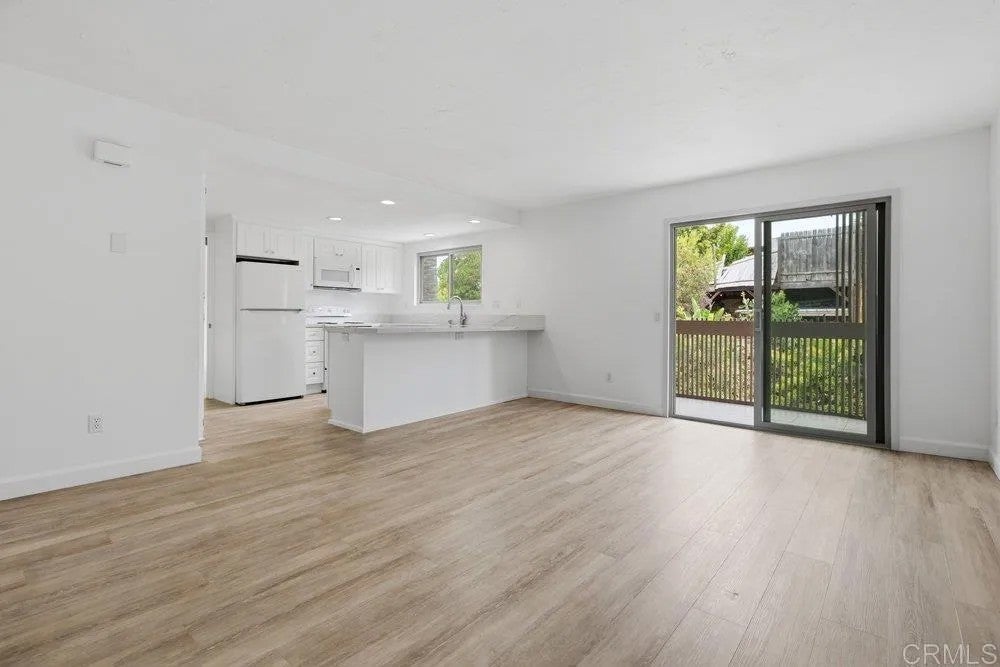 Photo of 155 Rosebay Drive #40, Encinitas, CA 92024 (MLS # NDP2609718)