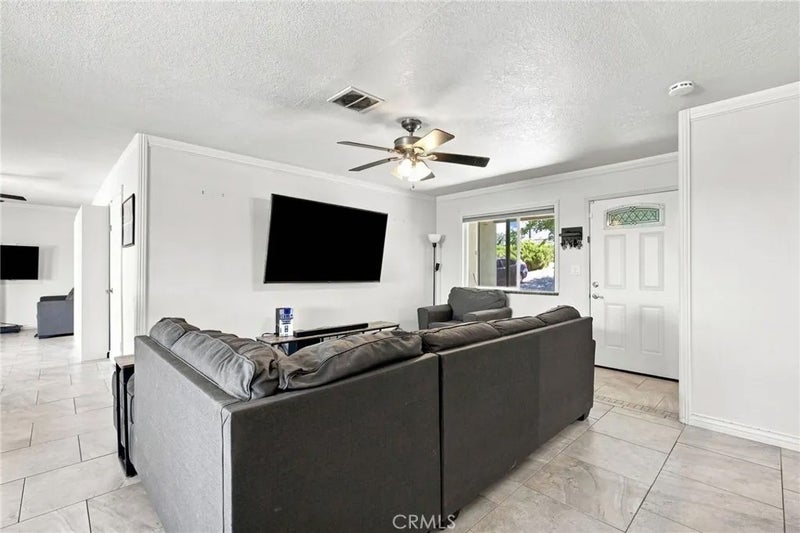 15906 Heatherdale