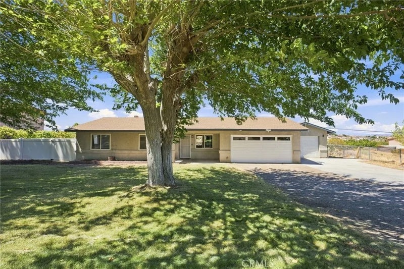 15906 Heatherdale