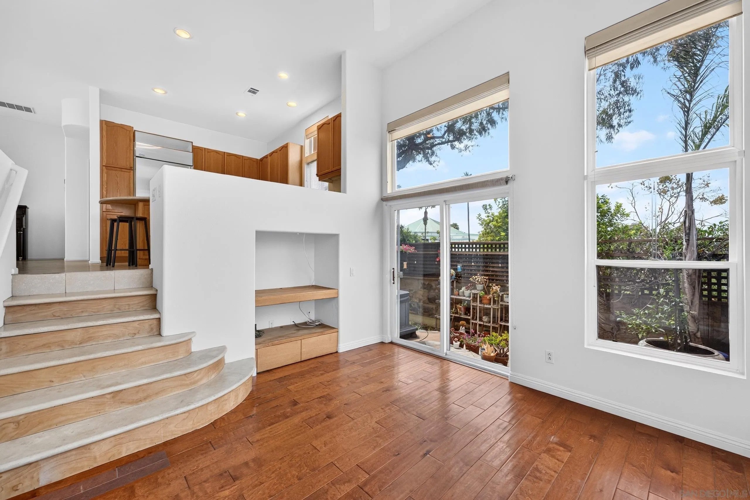 12664 Carmel Country 72 72