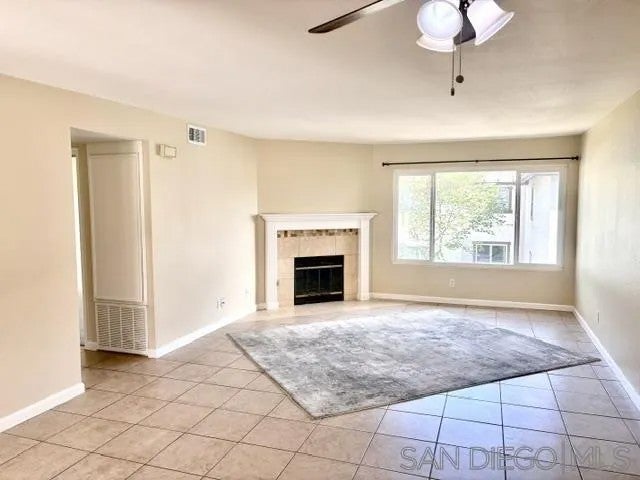 9821 Caspi Gardens 8