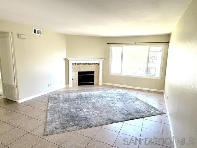 9821 Caspi Gardens 8