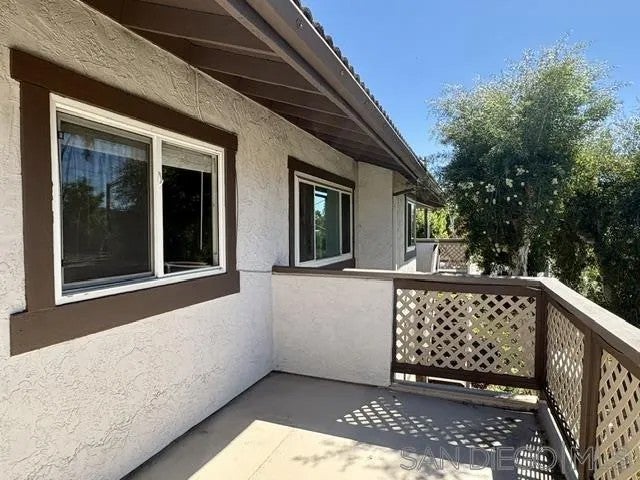 9821 Caspi Gardens 8