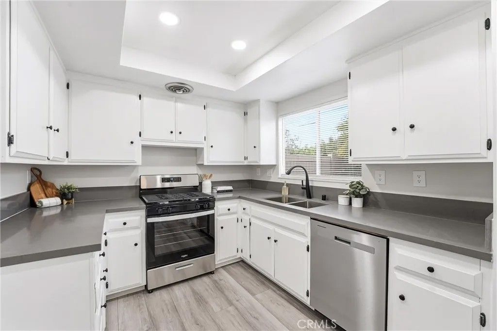 Photo of 6625 Kameha CIR, Yorba Linda, CA 92886 (MLS # PW26087196)