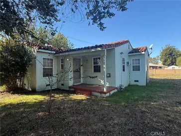 6509 Haskell Lake Balboa CA 91406