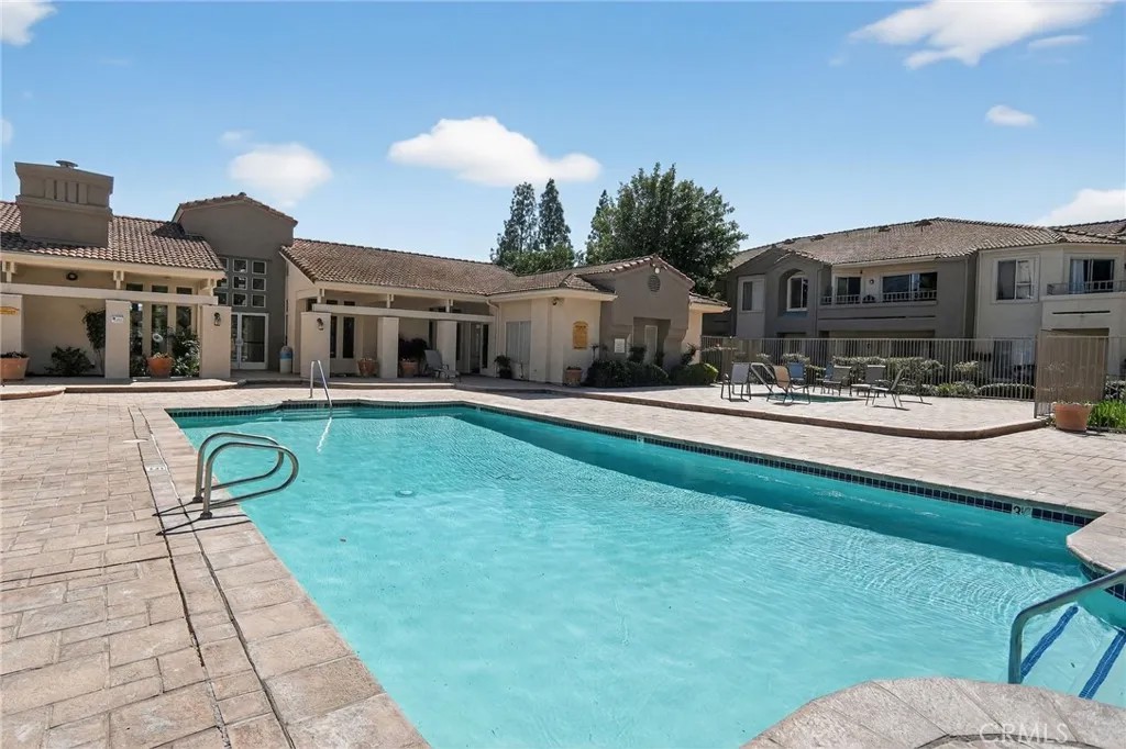 1000 Vista Del Cerro Drive 202