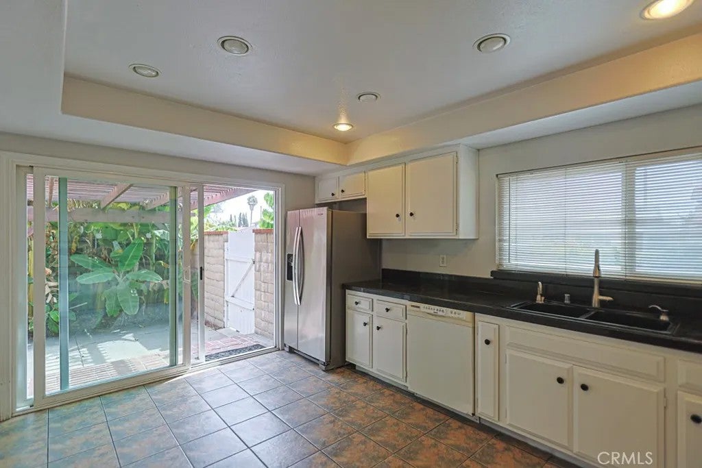 16404 Ponderosa St.