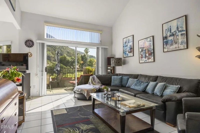6272 Paseo Encantada