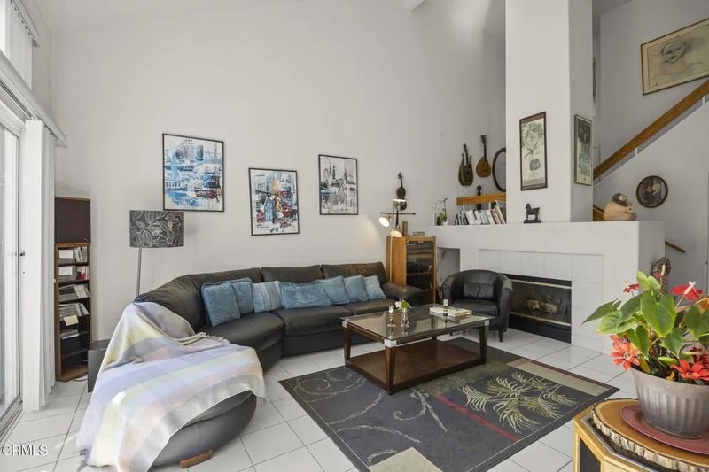 6272 Paseo Encantada