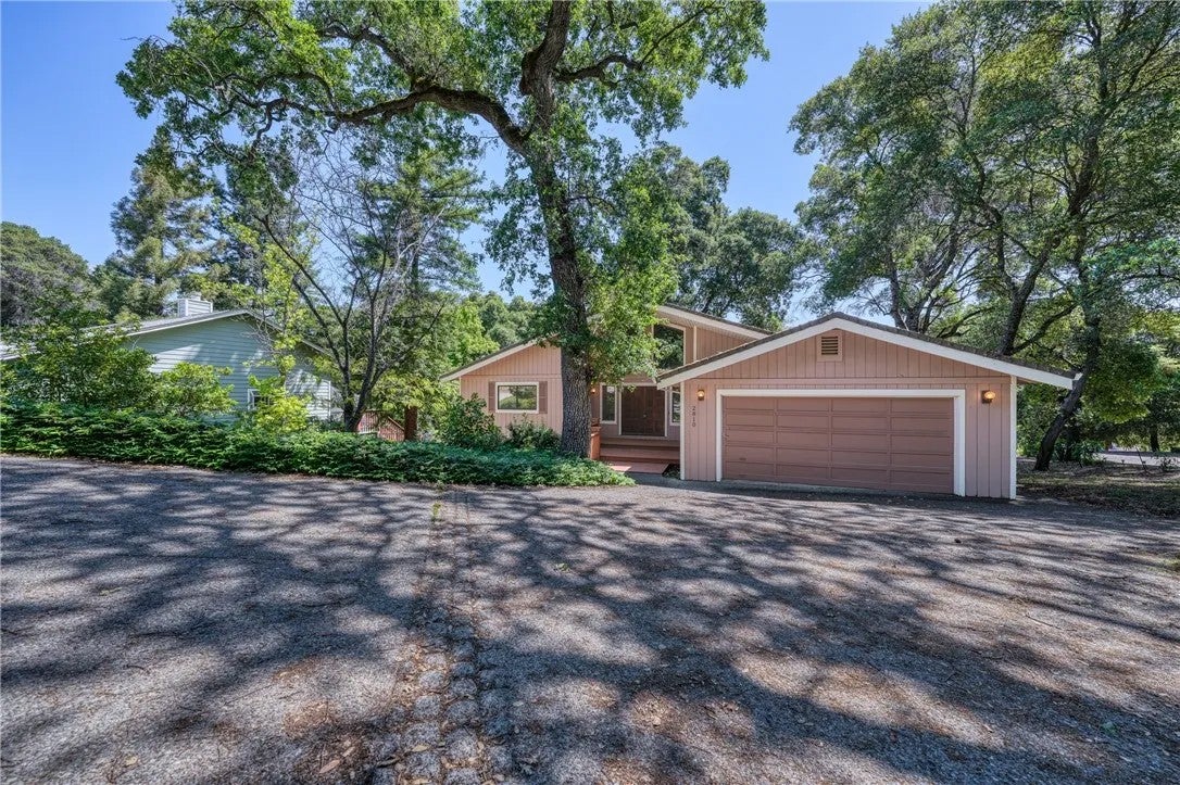 2810 Greenway
