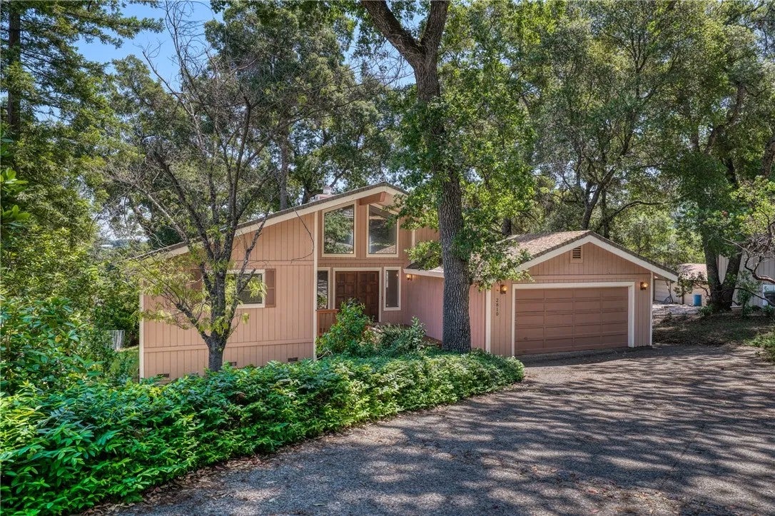 2810 Greenway