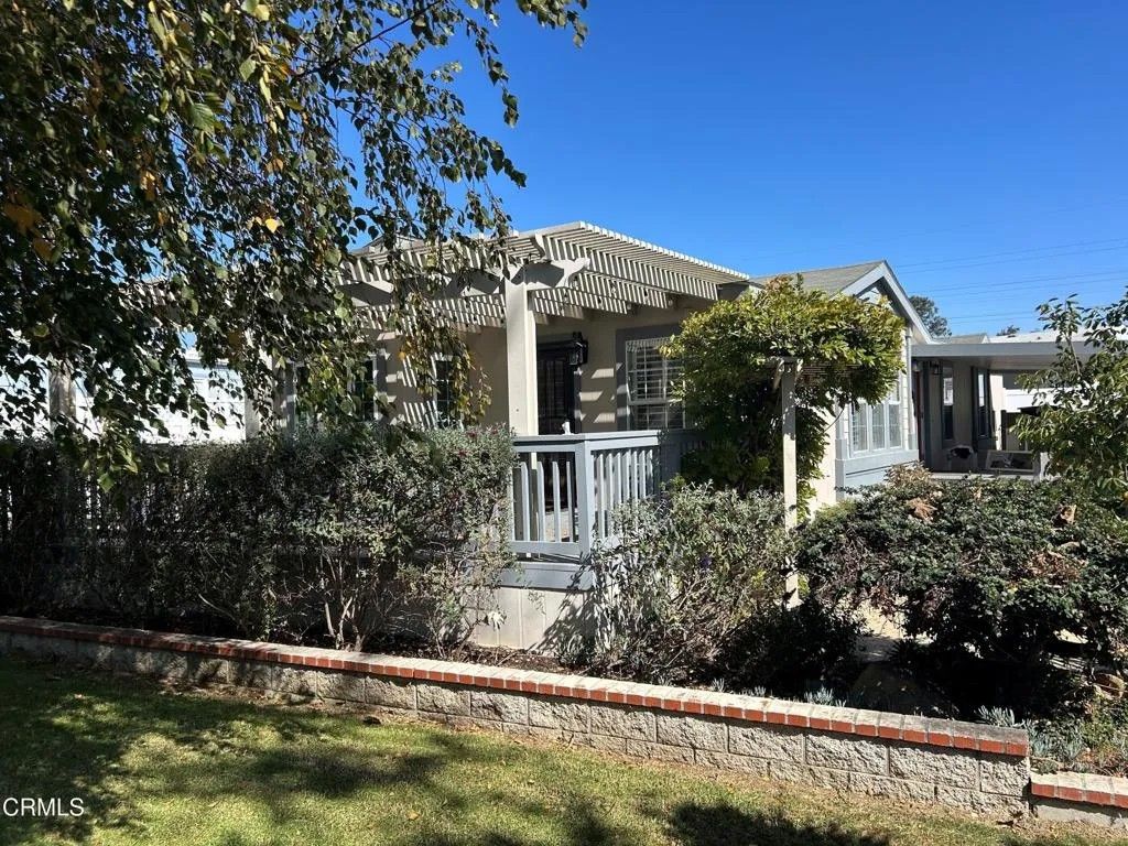 Photo of 157 Keats Cir #157, Ventura, CA 93003 (MLS # V1-33061)