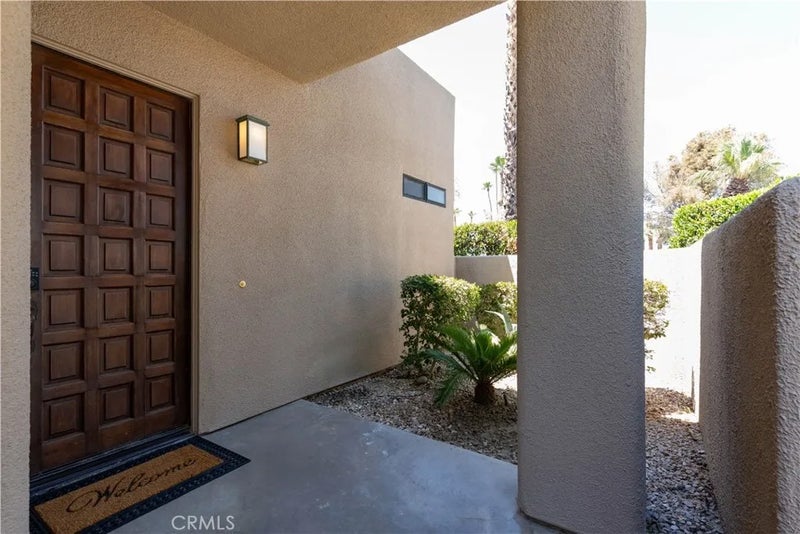 67591 N Portales