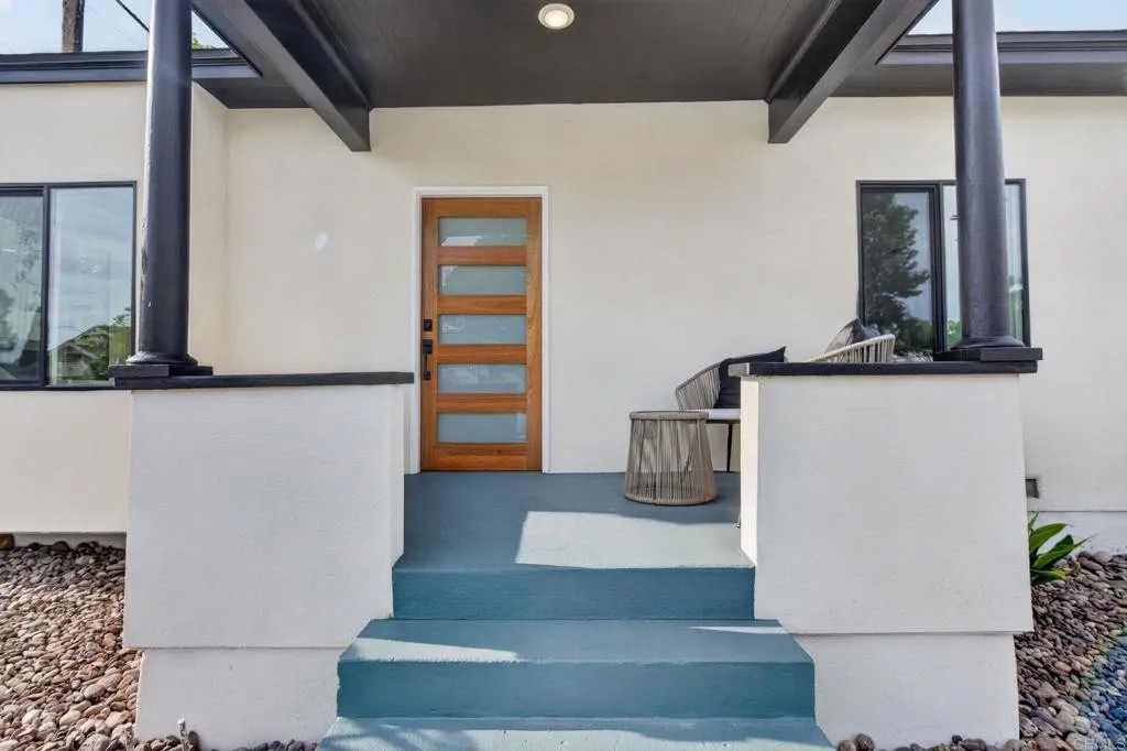 1526 Meade Avenue