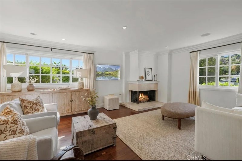 10611 Calm Hill