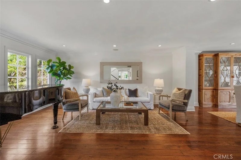 10611 Calm Hill